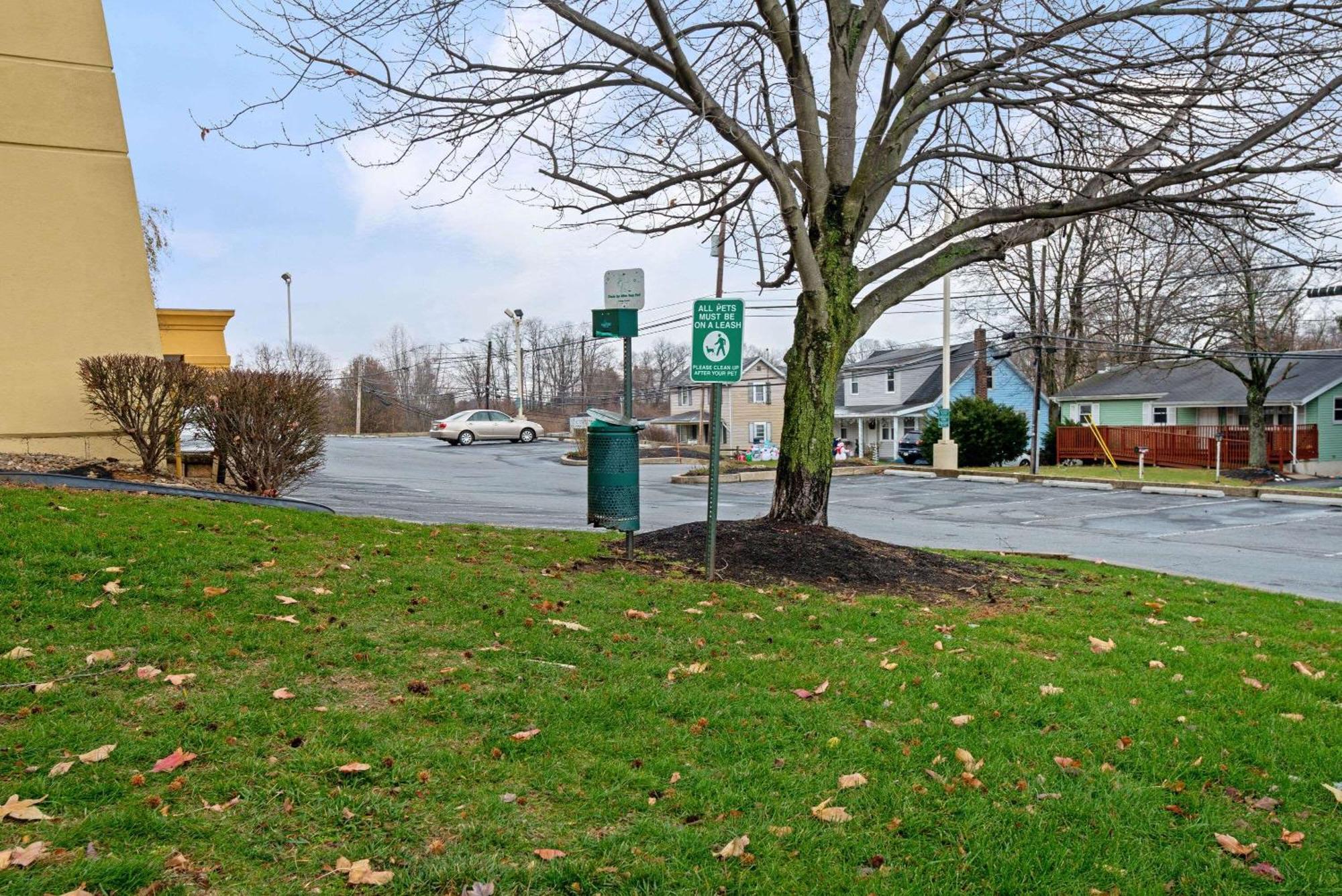 La Quinta By Wyndham Harrisburg Airport Hershey Экстерьер фото