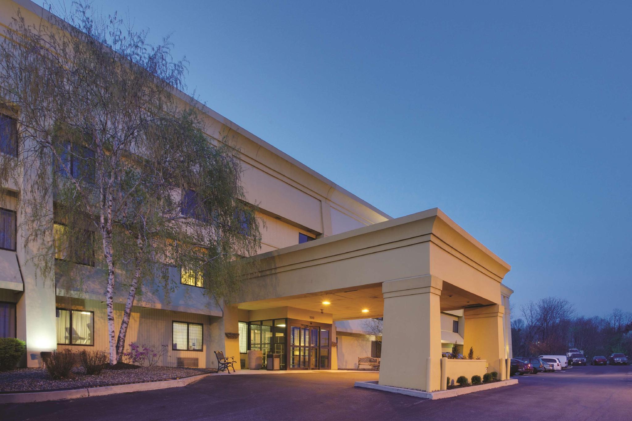 La Quinta By Wyndham Harrisburg Airport Hershey Экстерьер фото