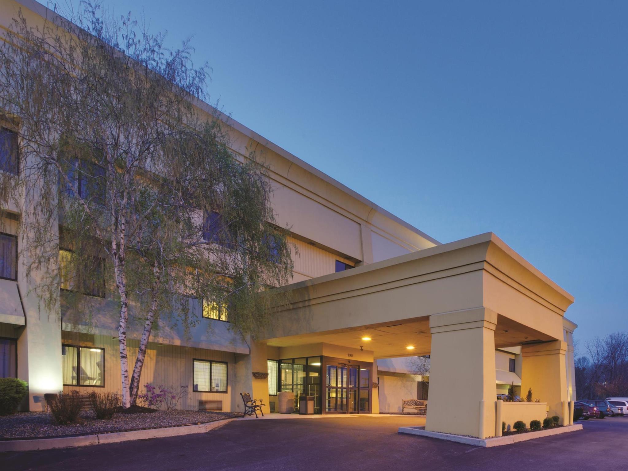 La Quinta By Wyndham Harrisburg Airport Hershey Экстерьер фото