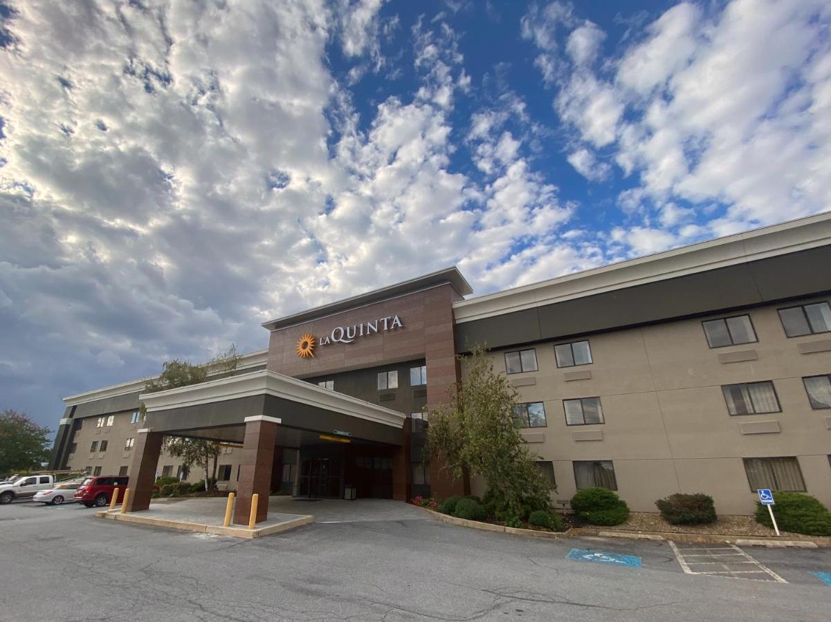 La Quinta By Wyndham Harrisburg Airport Hershey Экстерьер фото