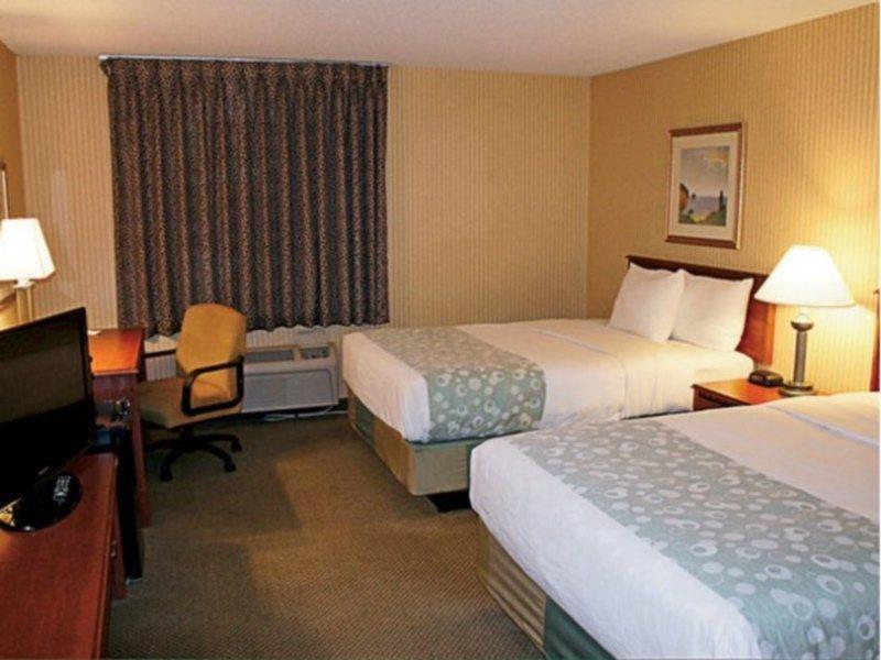 La Quinta By Wyndham Harrisburg Airport Hershey Экстерьер фото